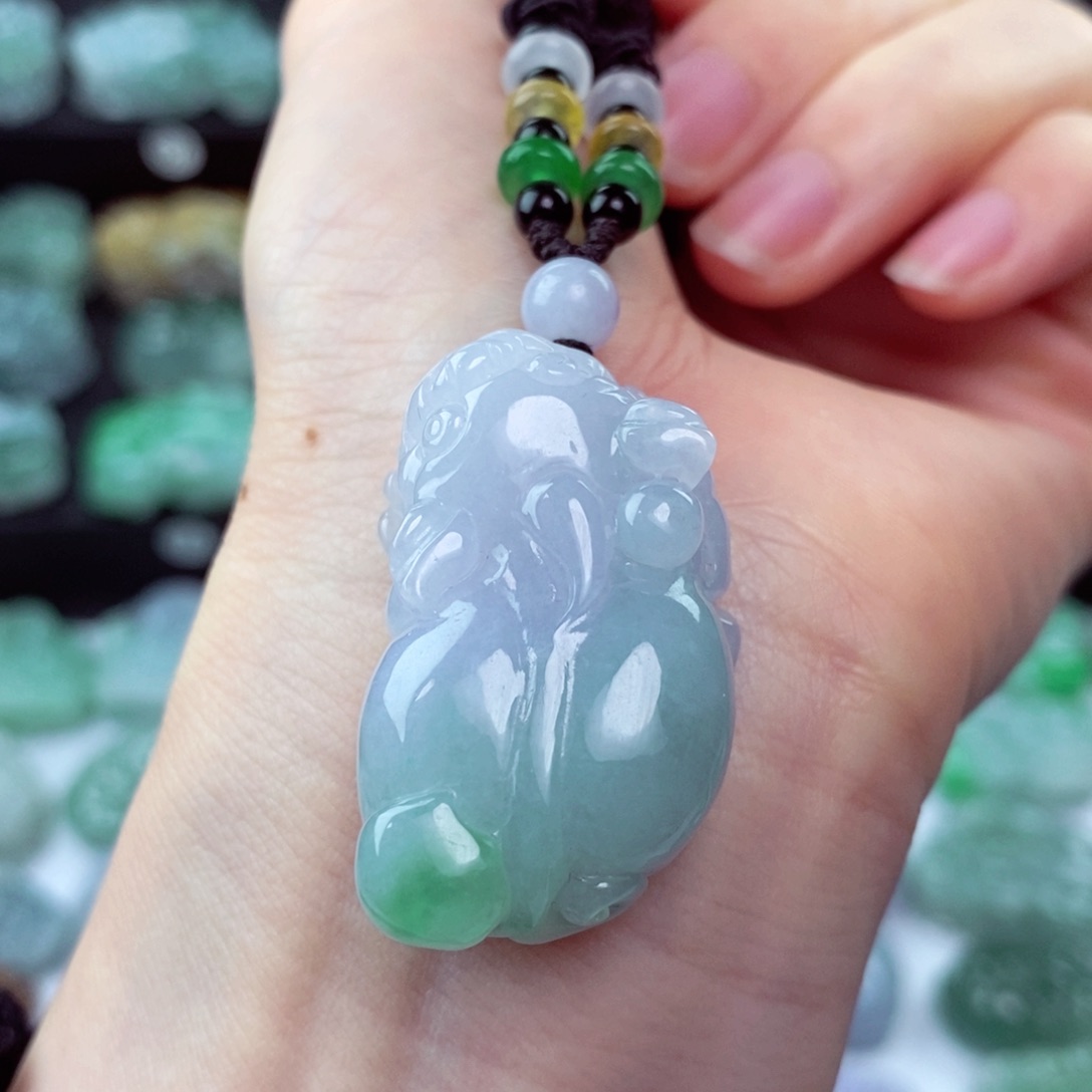 翡翠颈饰未镶嵌天然