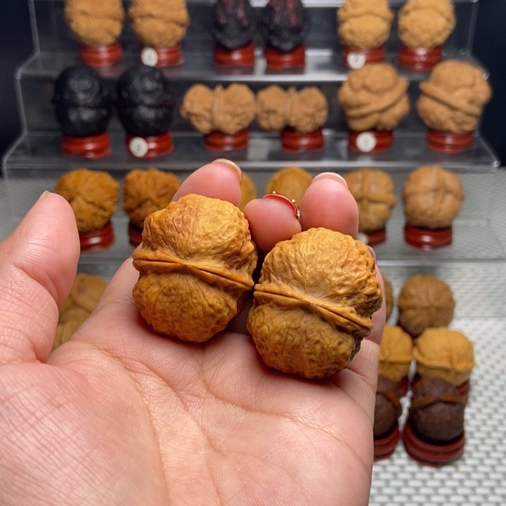 文玩核桃把件虎头蛙1