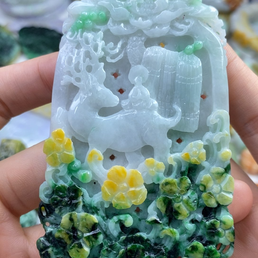 翡翠未镶嵌颈饰酷****你吊坠