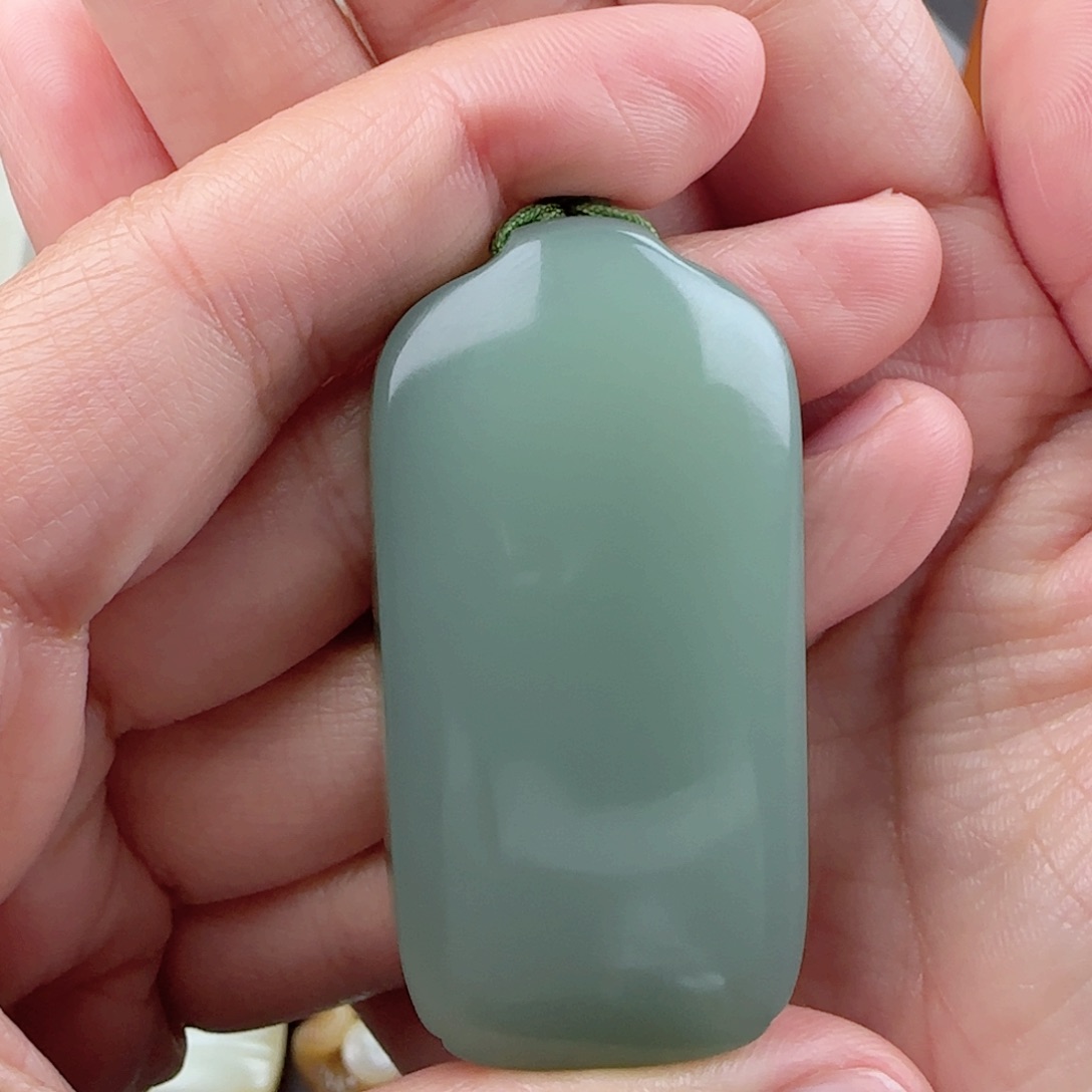 和田玉颈饰未镶嵌c****s