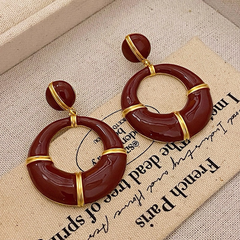 铜合金耳饰 无耳洞复古港风气质酒红滴釉显白无痛蚊香盘耳夹/耳钉