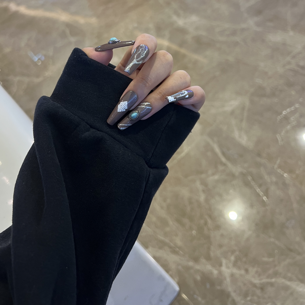 藏式深咖复古款穿戴甲轻奢手工显白巨好看