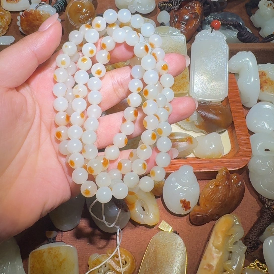 和田玉挂件未镶嵌名*