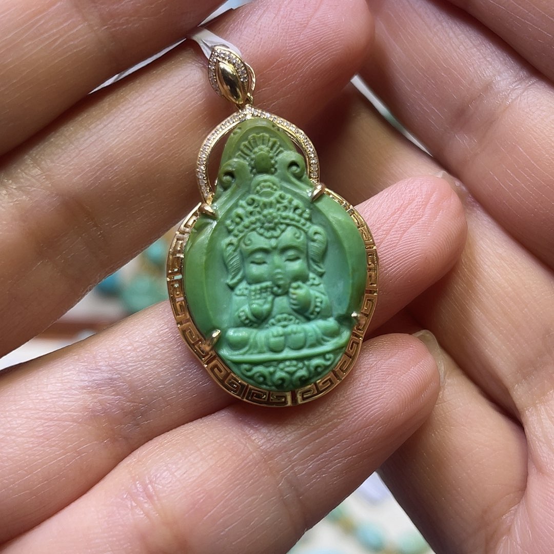 绿松石18K金镶嵌吊坠