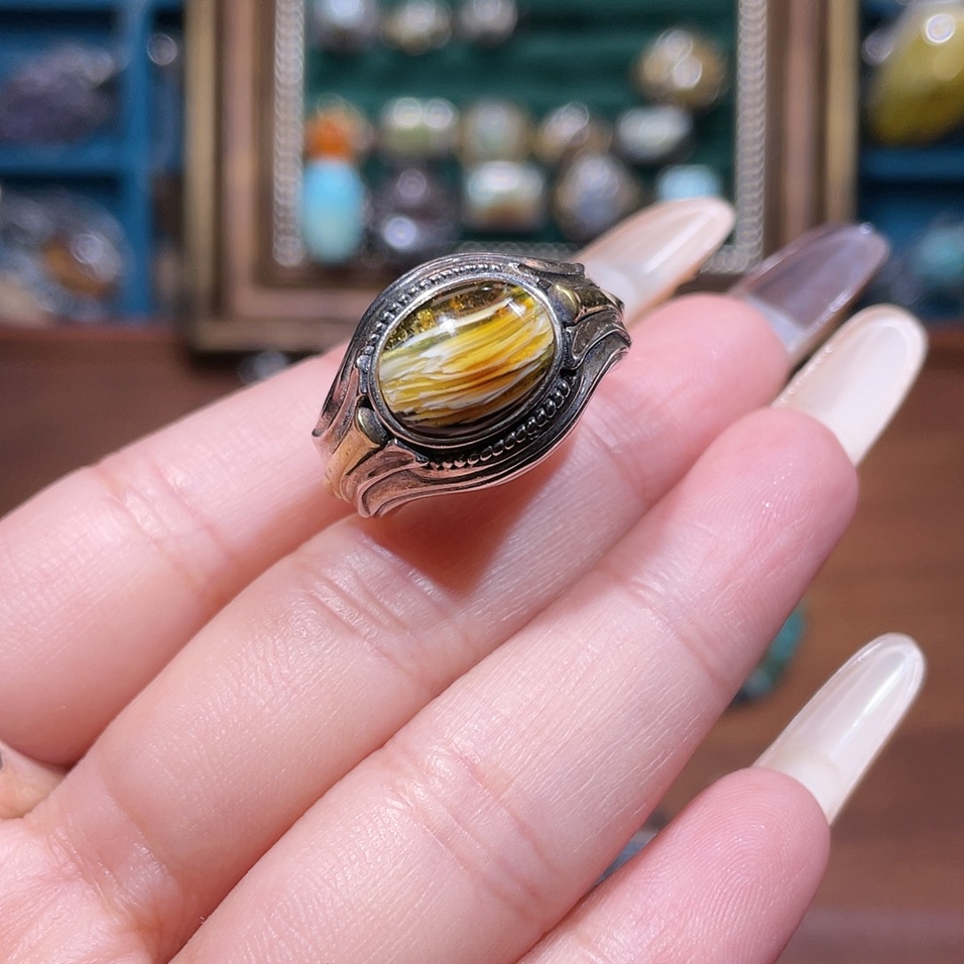 C****琥珀银S925镶嵌戒指