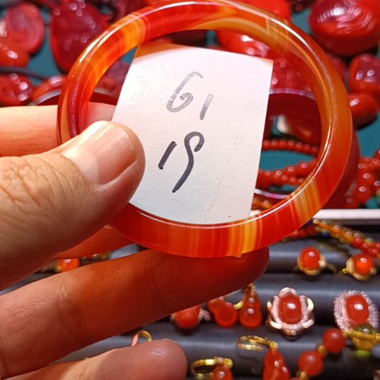 玛瑙/玉髓手镯未镶嵌