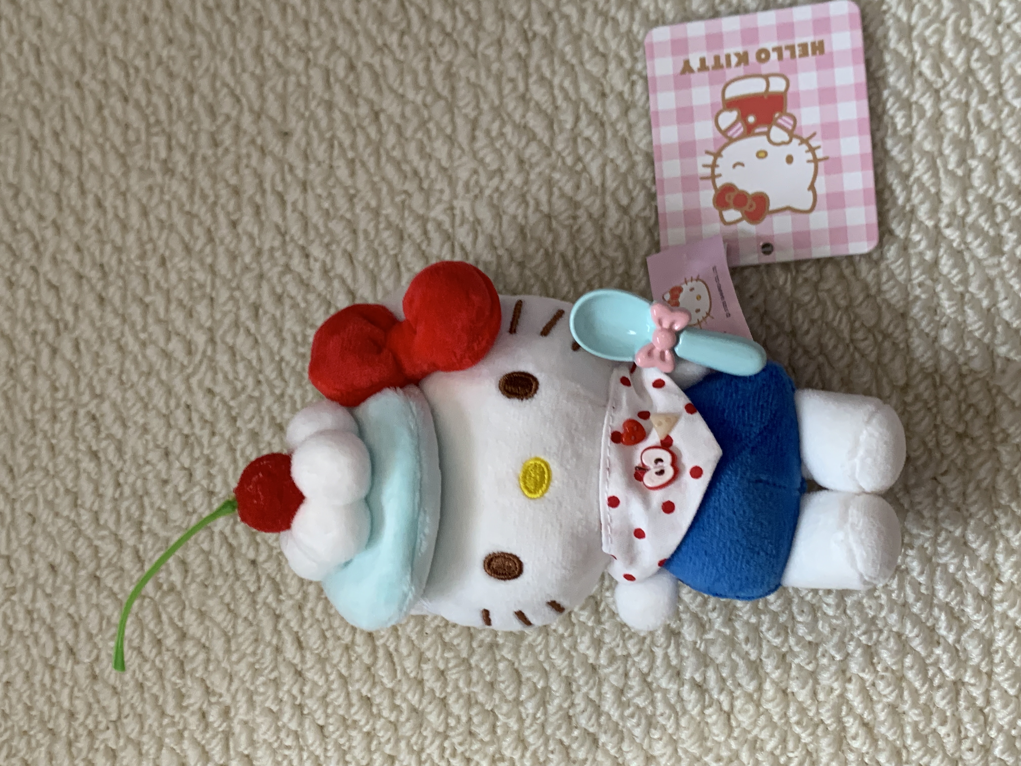 正版【蓝色奶油蛋糕】HelloKitty二创diy玩偶包挂件钥匙扣奶油带勺