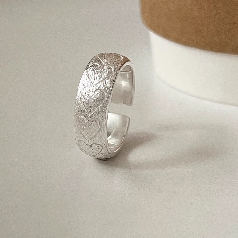 铜合金戒指 拉丝爱心戒指磨砂女ins开口可调节高级感小众指环手饰