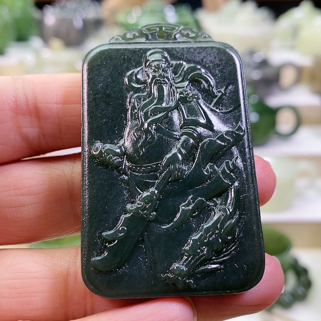 和田玉未镶嵌挂件