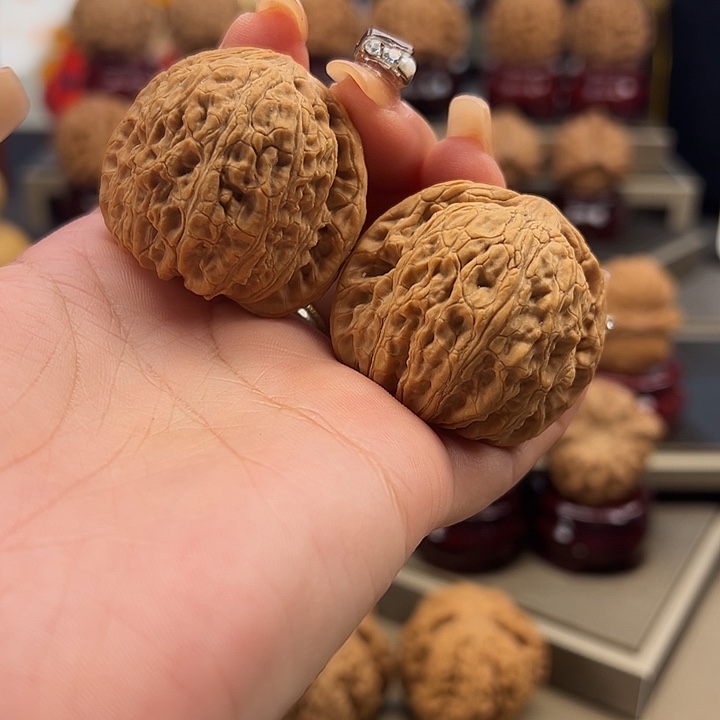 文玩核桃把件40 泥鳅背t-008