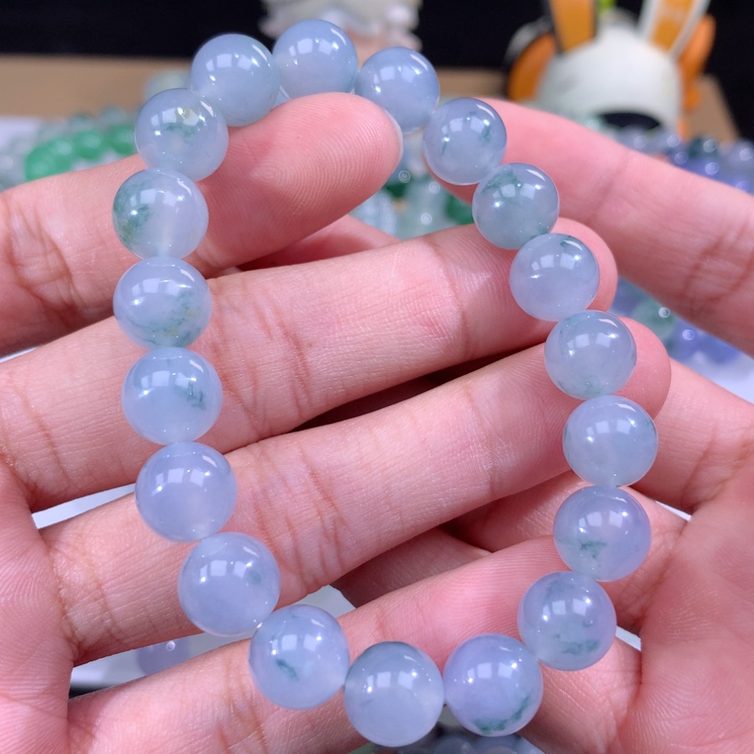 翡翠手链未镶嵌安*?翡翠