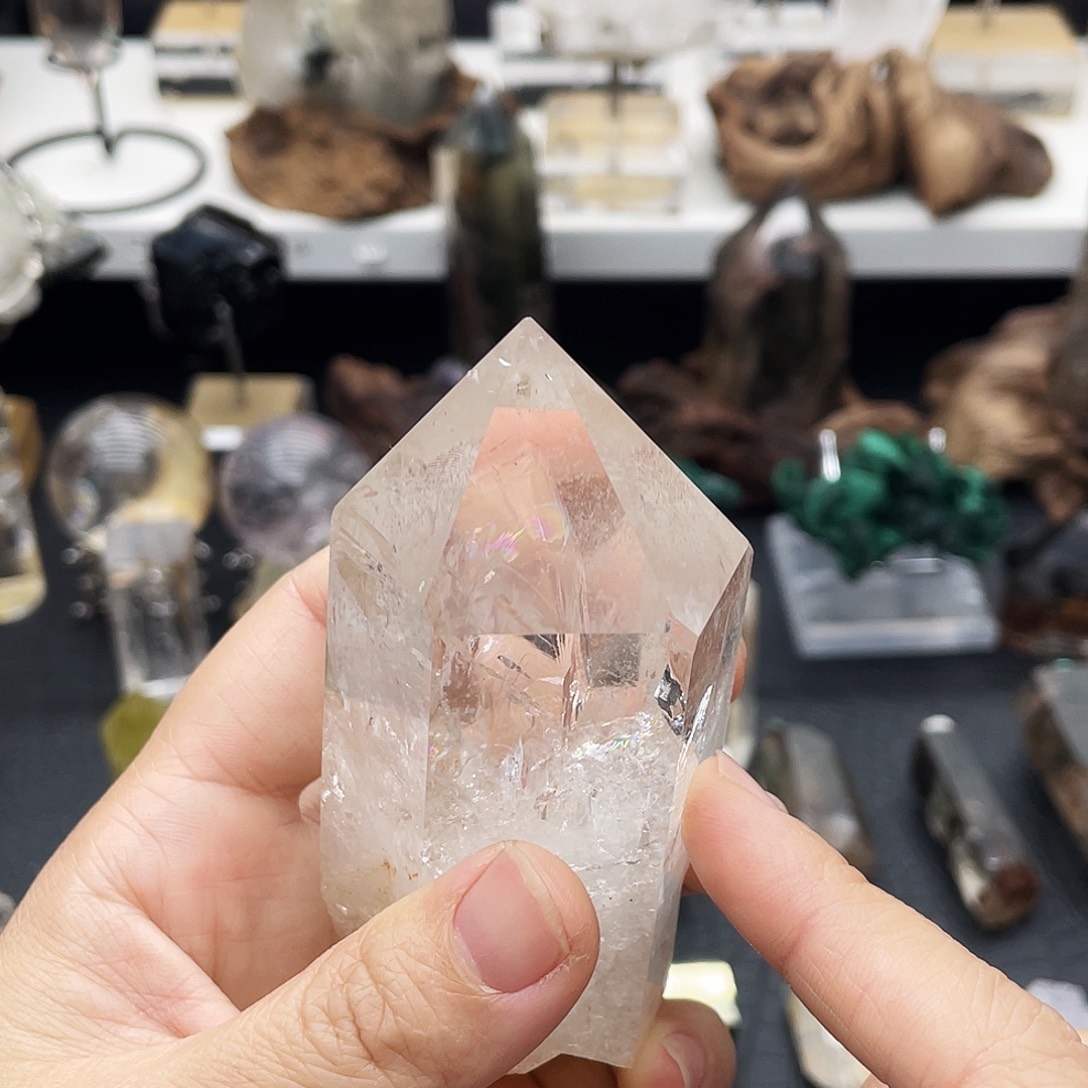 石材做底座彩虹白水晶t258