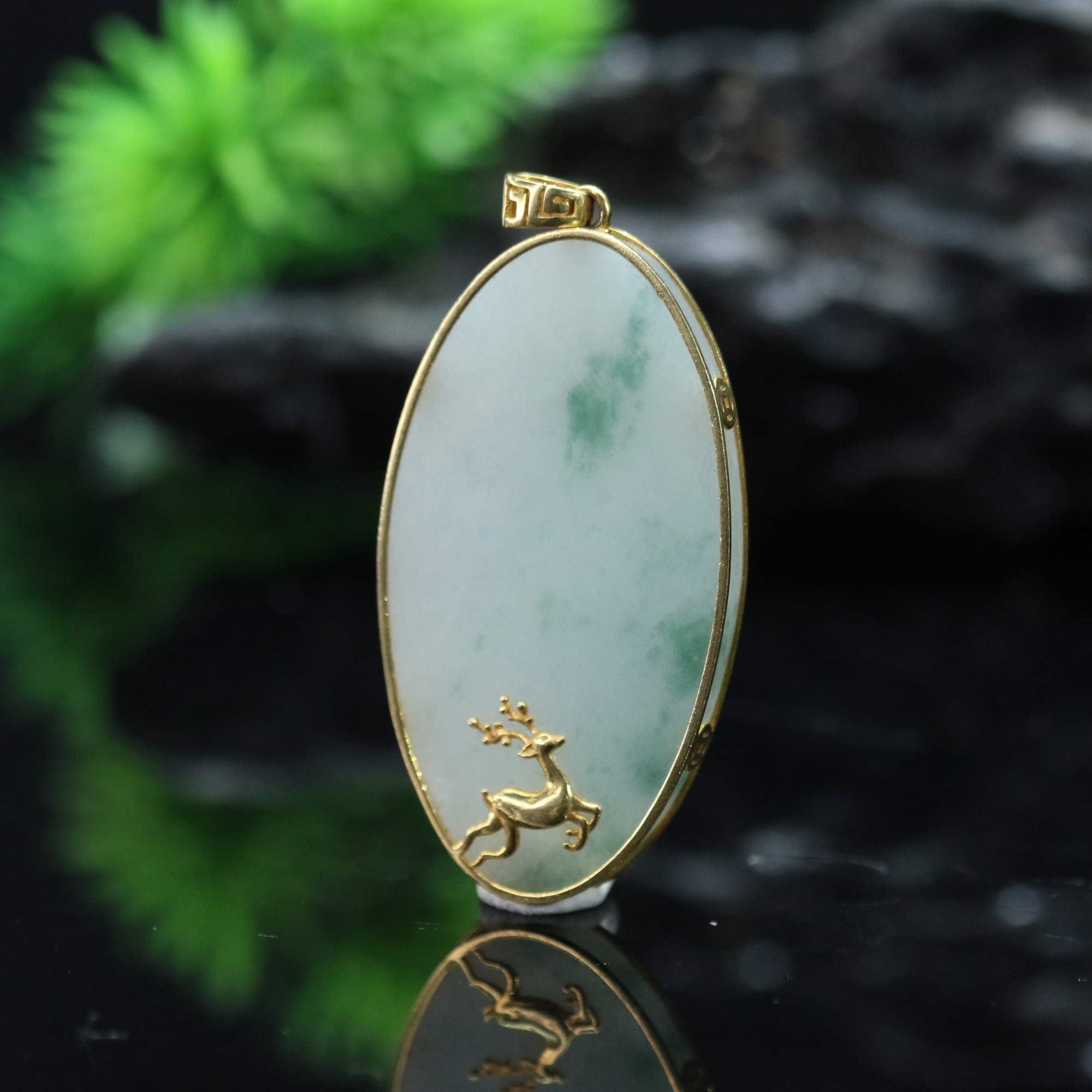 23天然缅甸翡翠A货18k冰飘蓝花无事牌吊坠/600062/上海嘉禾拍卖