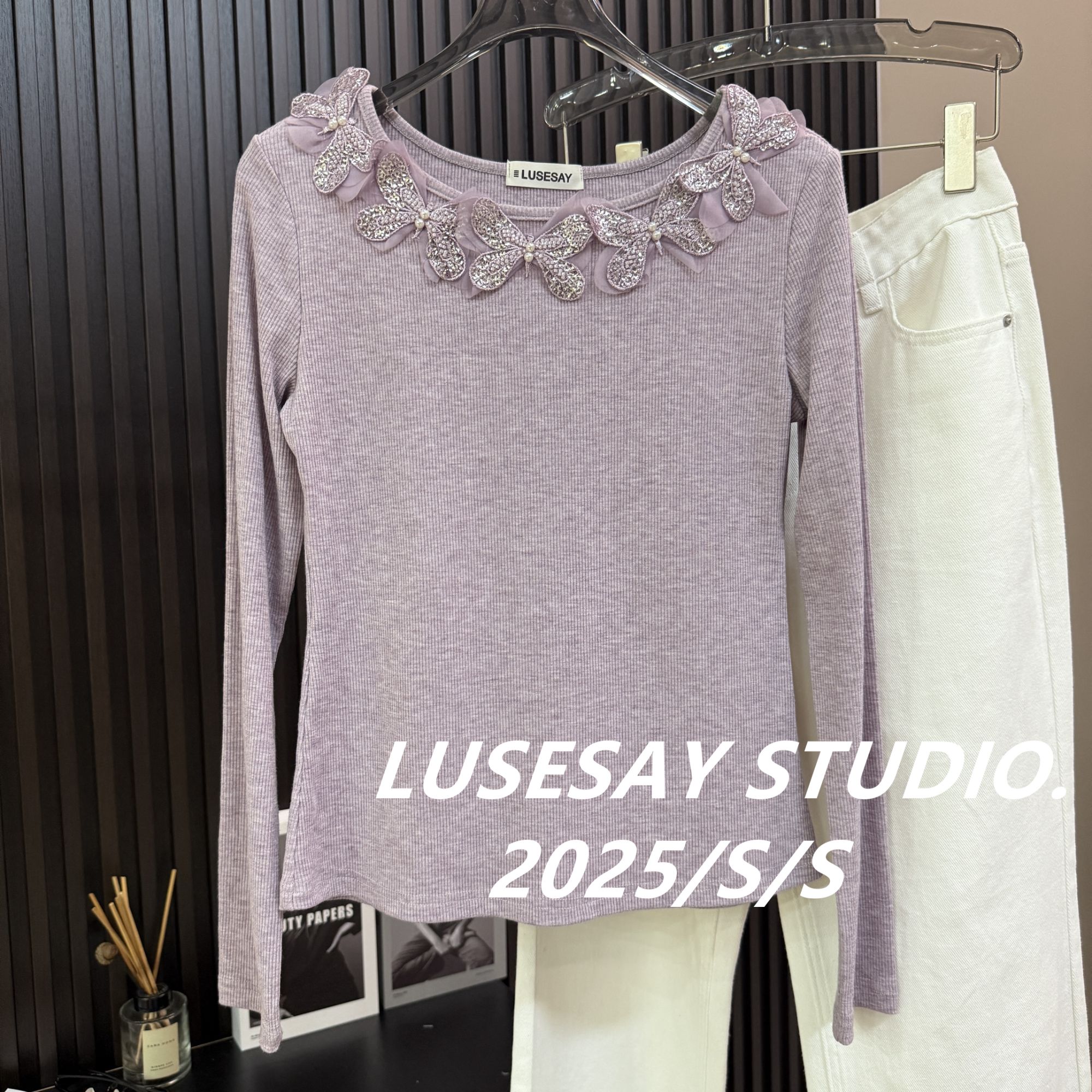 LUSESAY 重工蝴蝶刺绣设计感 2025秋季新款长袖t恤女百搭显瘦上衣