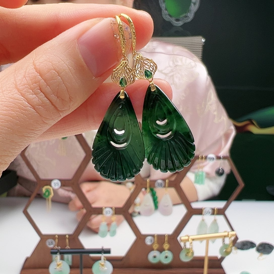 翡翠耳饰18K金镶嵌天然翡翠