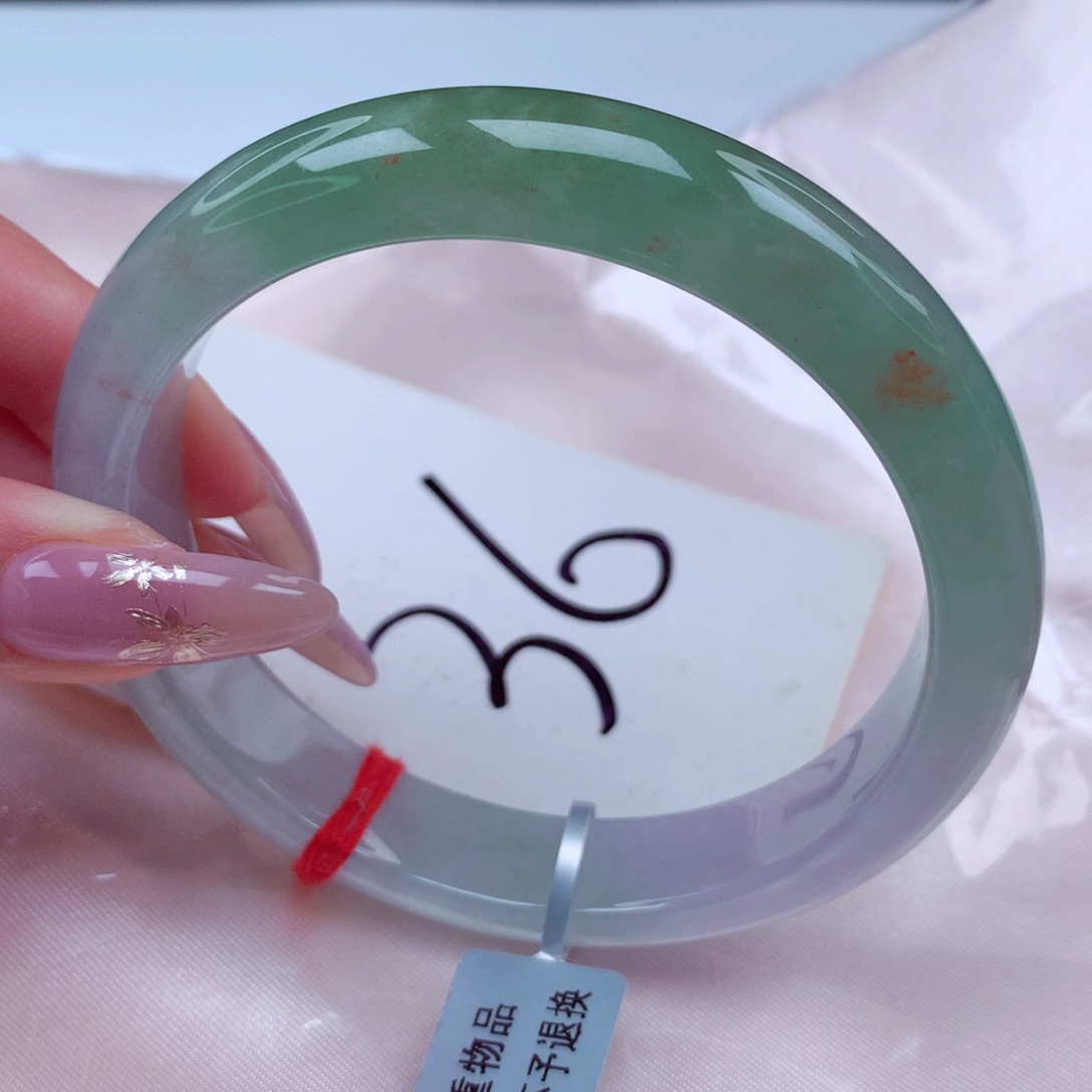 翡翠手镯未镶嵌翡翠63