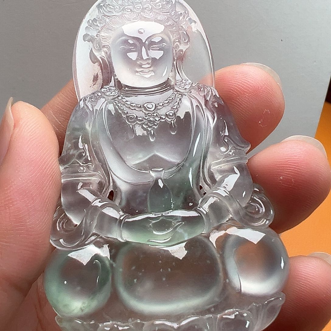 翡翠颈饰未镶嵌高冰玻璃底度母