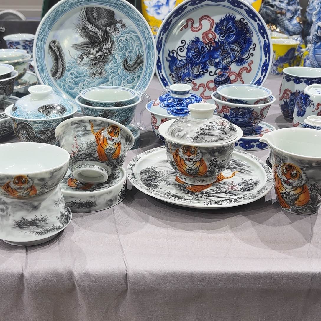 瓷片上***哥景德镇瓷器艺术