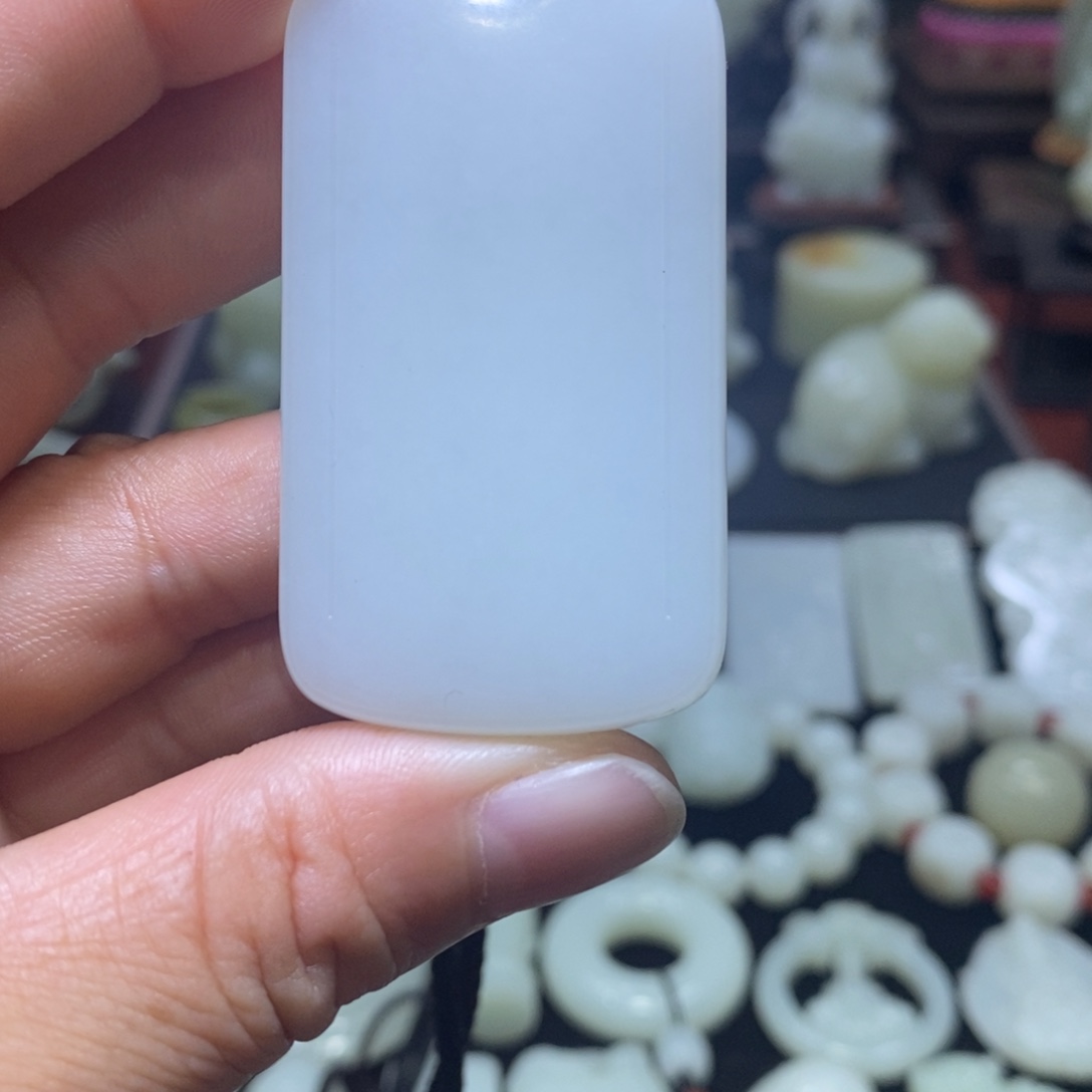 和田玉挂件未镶嵌应*风
