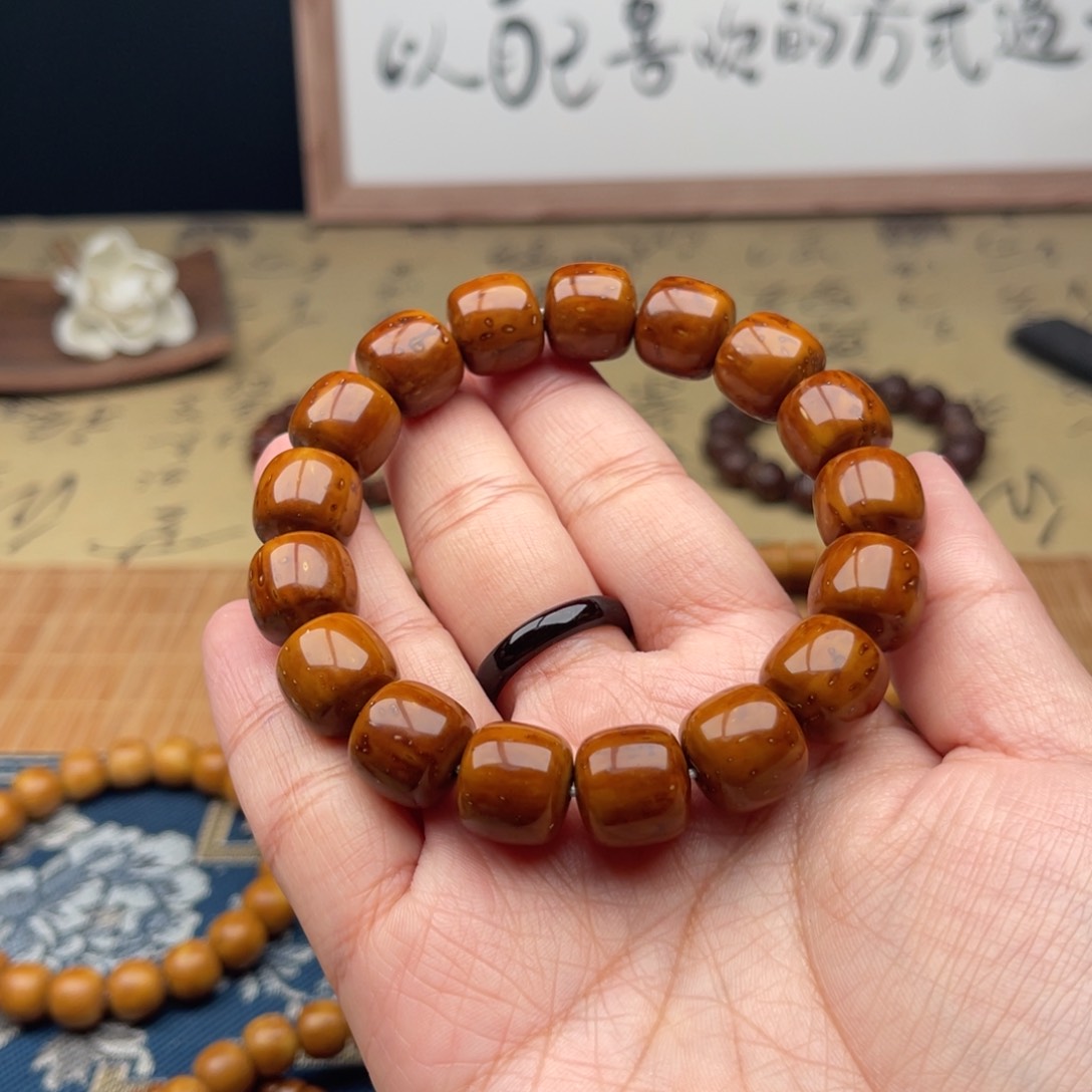 紫金鼠手串哈****火实心老型13.5