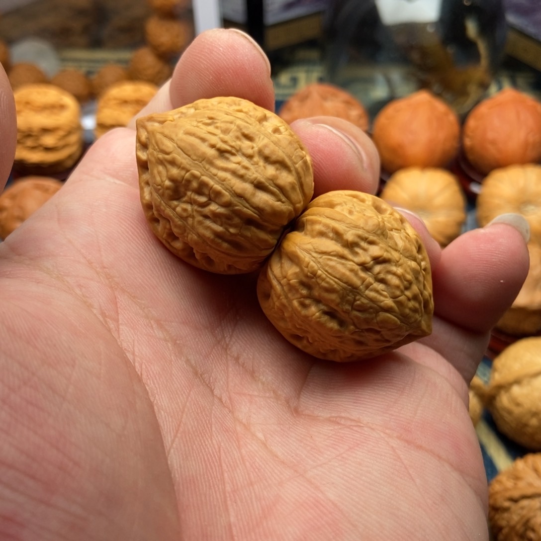 文玩核桃把件大桃心