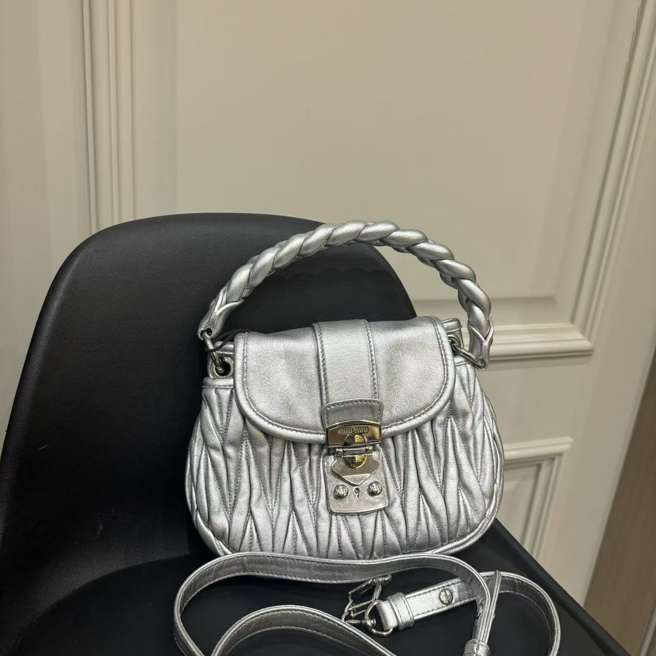 95新 MIU MIU/缪缪 乱乱子中古/女士/手提包/93686