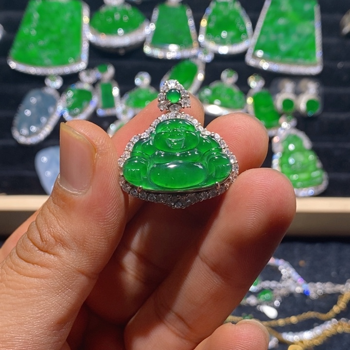 翡翠颈饰银S925镶嵌天然A货翡翠