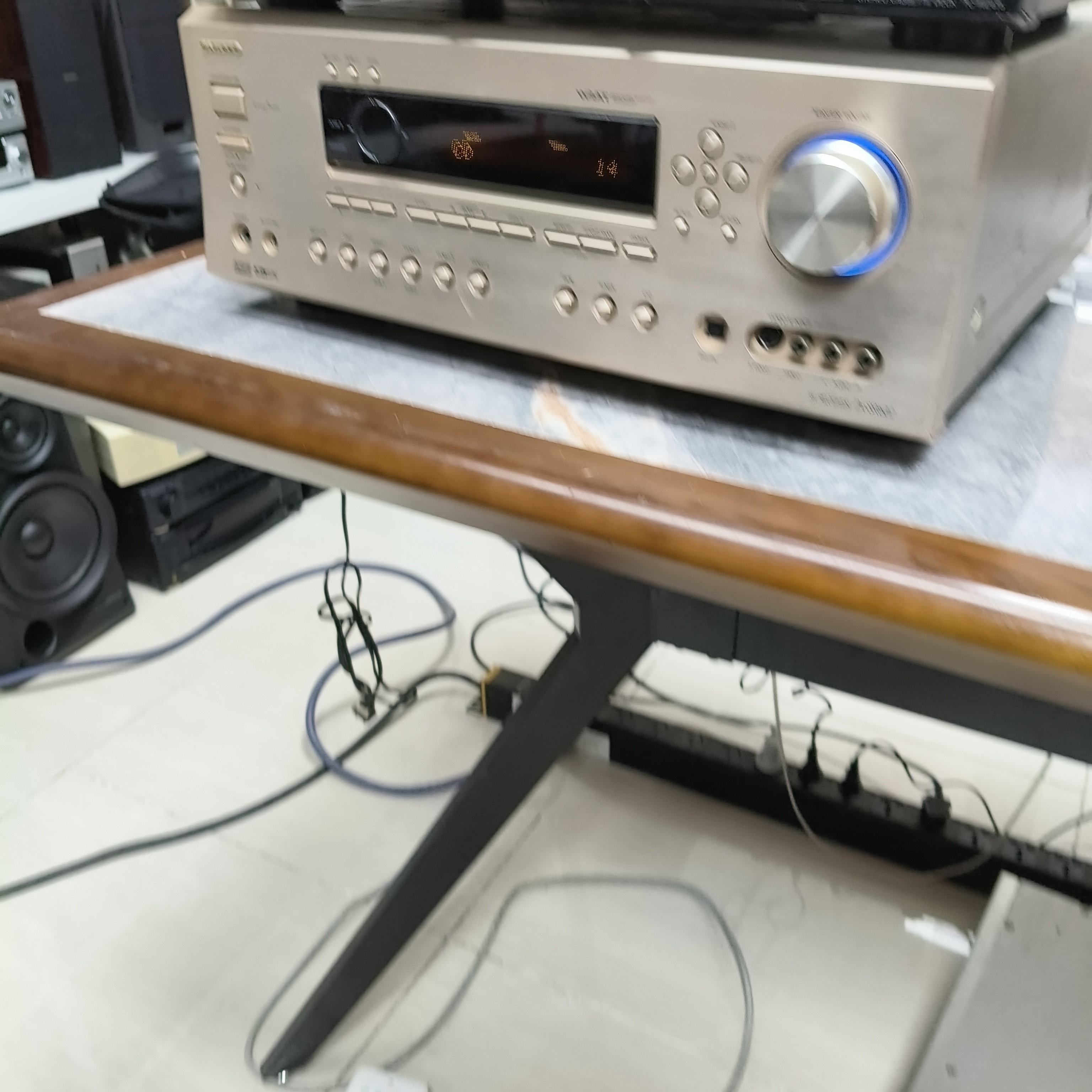 8新  安桥功能完好使用，邮费自理不包邮，