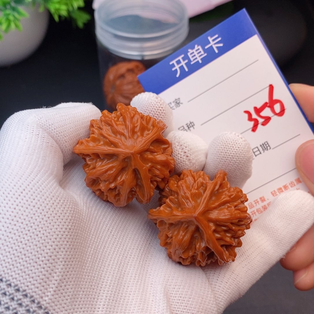 文玩核桃把件38三棱356