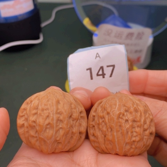 文玩核桃把件38.5铁锤147