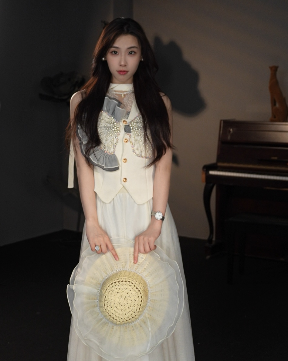 一号链接专属限定款【1号-50号】2025新款原创设计百搭上衣