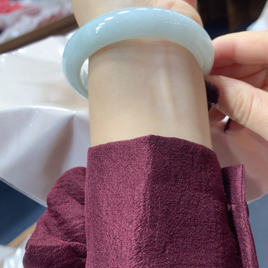 翡翠未镶嵌手镯买断