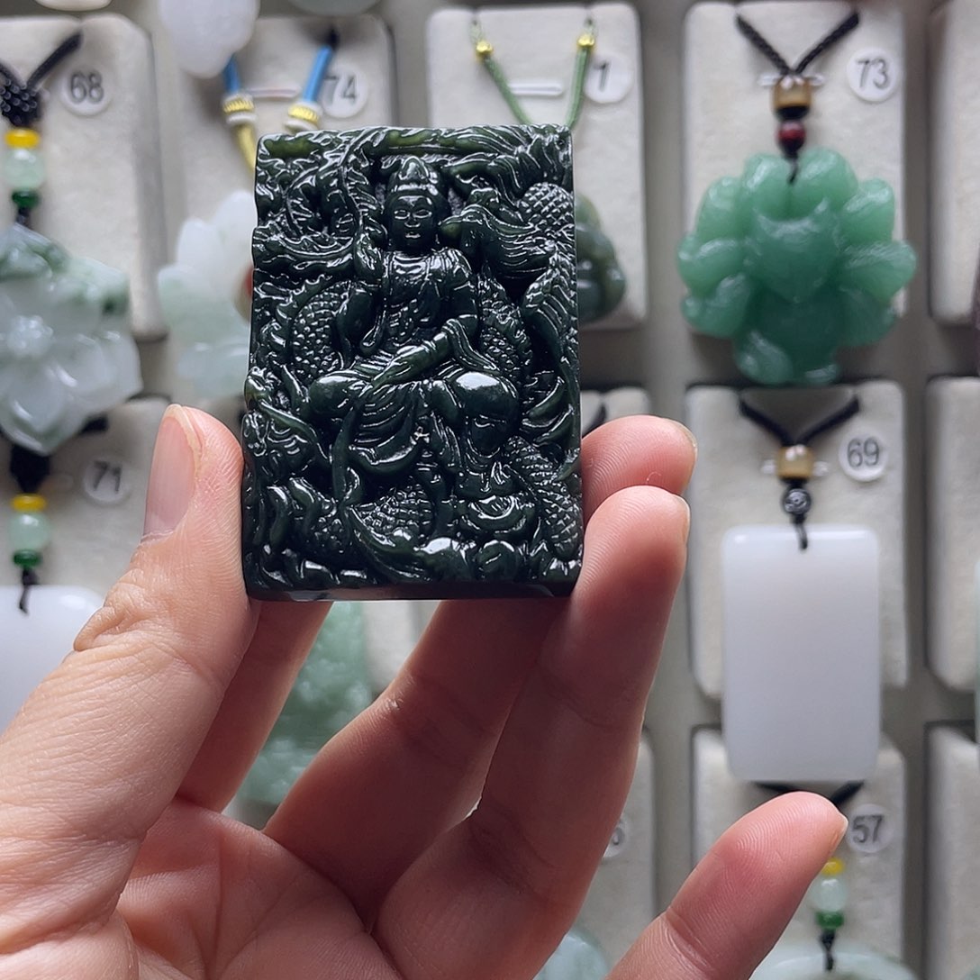 和田玉（青玉）未镶嵌车挂