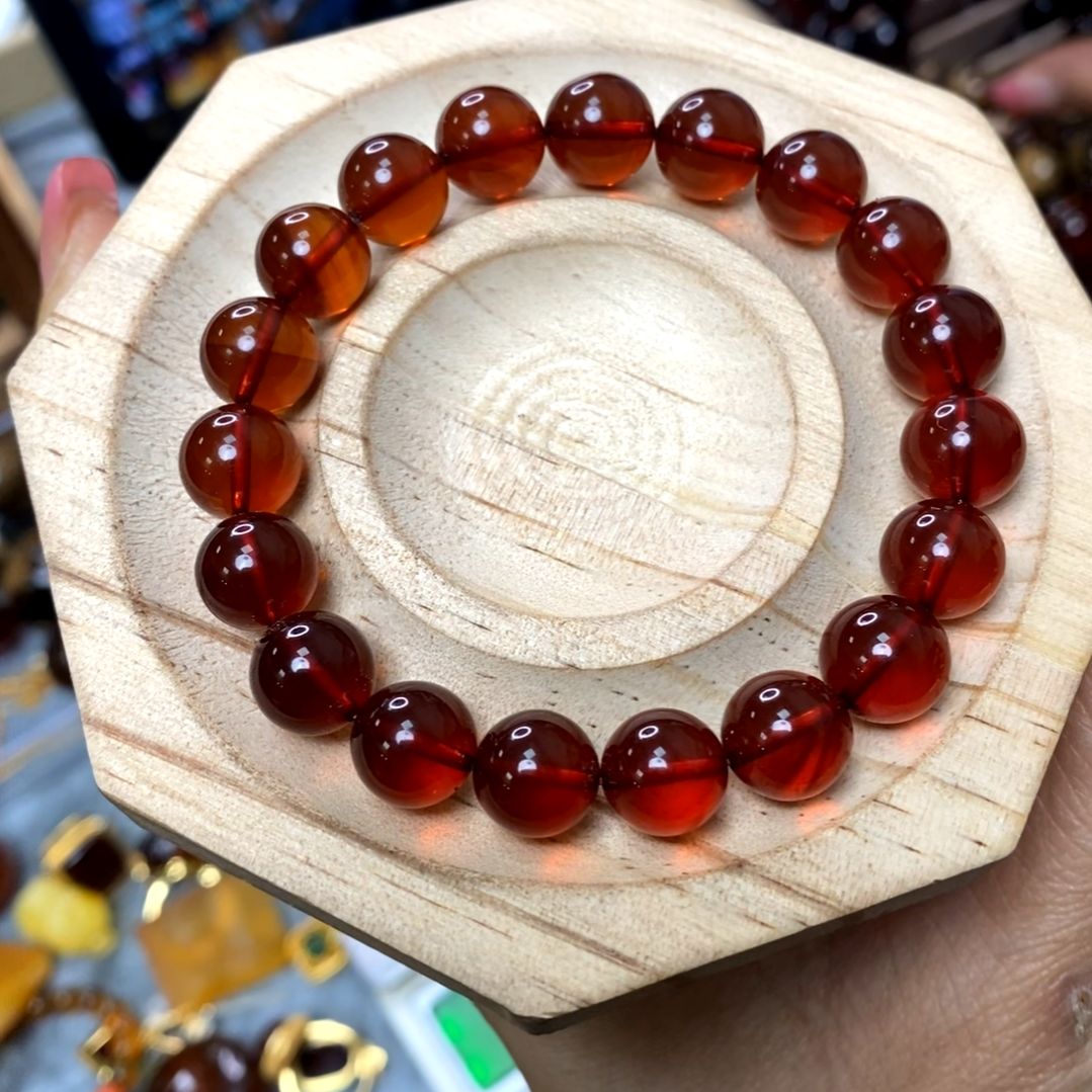 血珀珠宝奇石未镶嵌