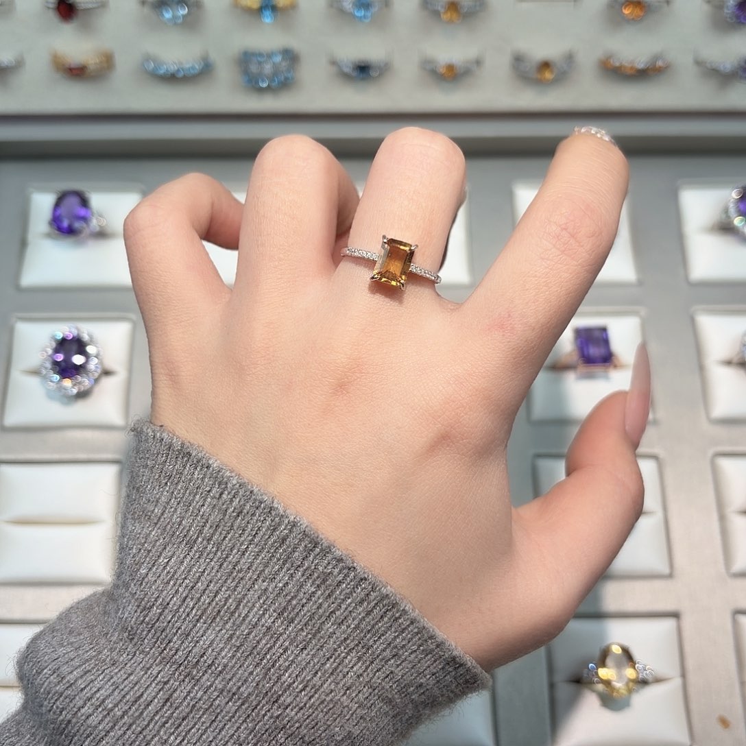 戒指黄晶银S925镶嵌正方暴力黄