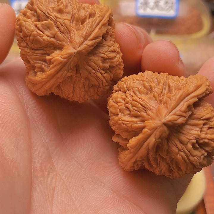 文玩核桃把件43全品粗筋南疆石