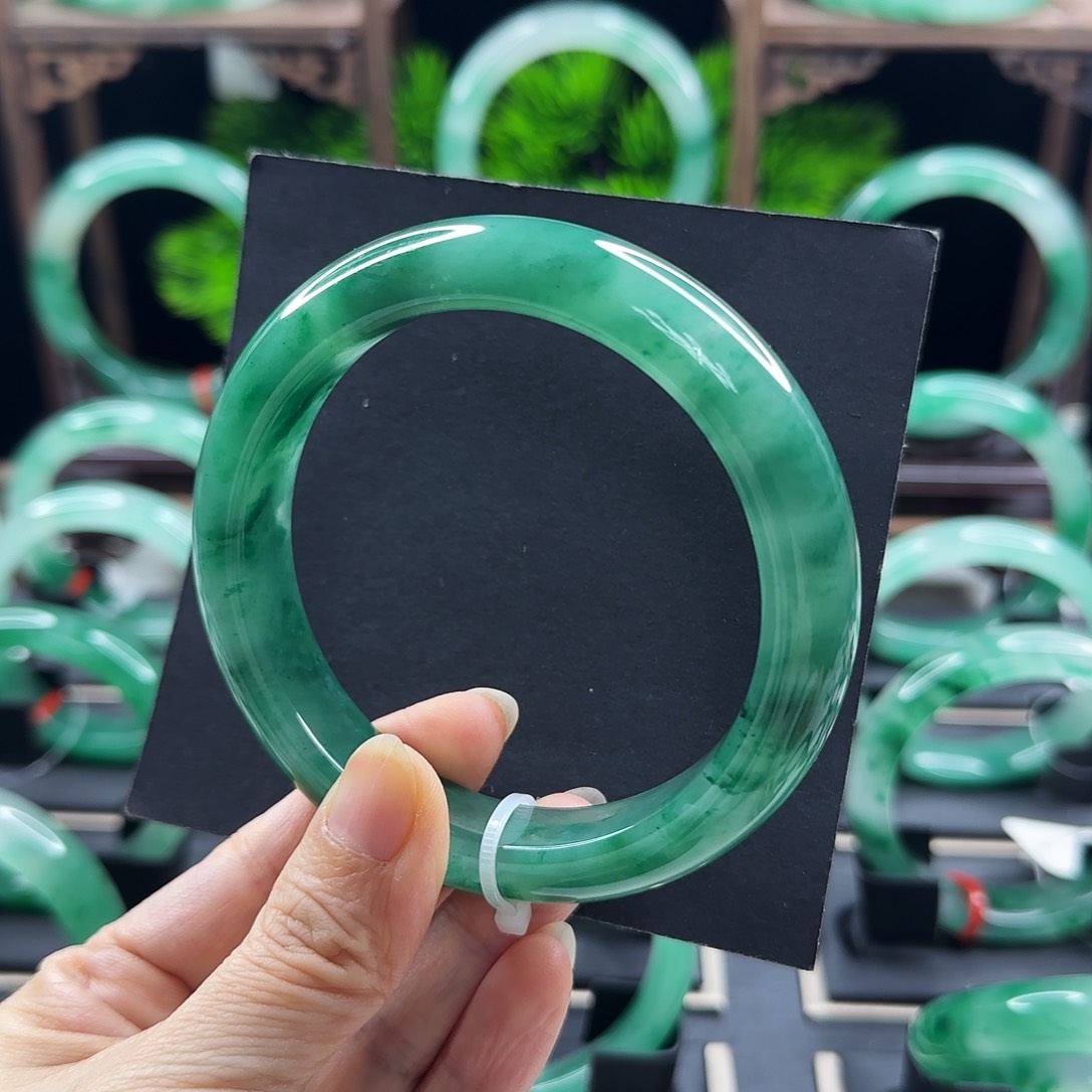 石英质玉手镯未镶嵌筱*