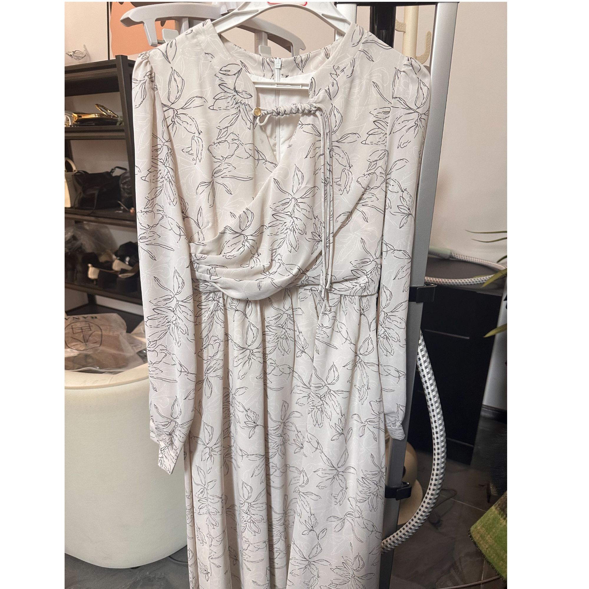 【熙木】夏季气质感时尚显瘦设计款连衣裙4CLXJ2787