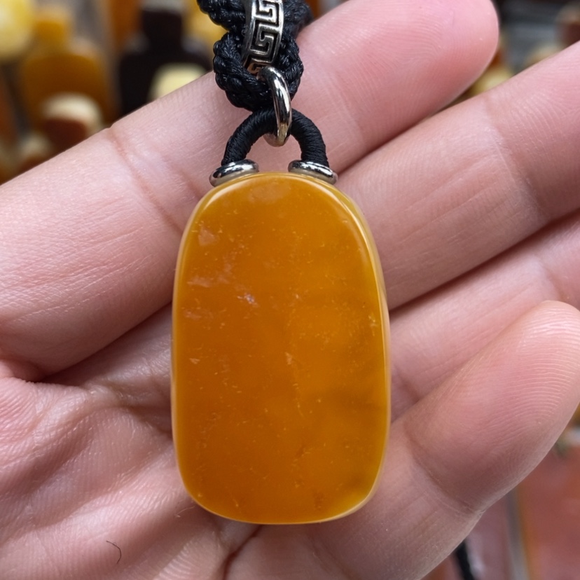 【闪购商品】琥珀颈饰未镶嵌