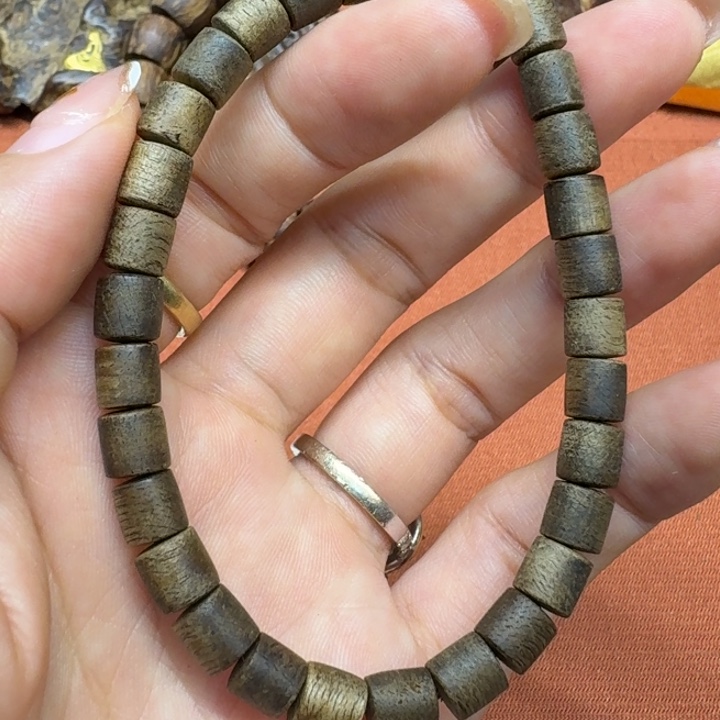 大叶紫檀（黑酸枝木类）