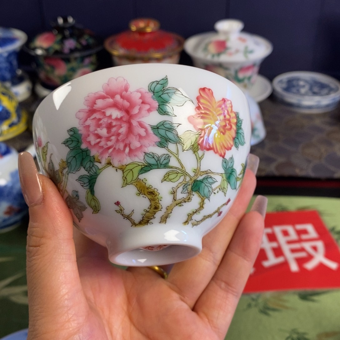 景德镇瓷器研究中心主任
