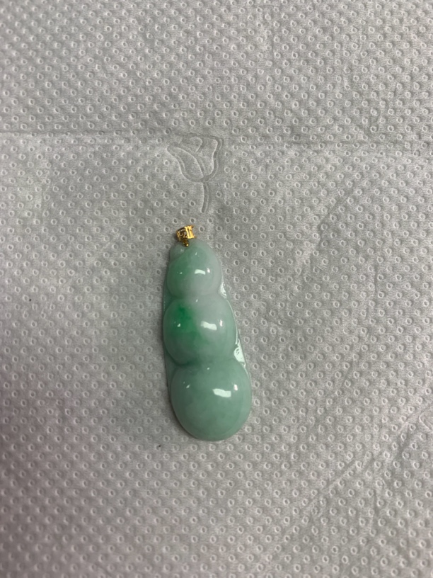 玉如军意翡翠珠宝