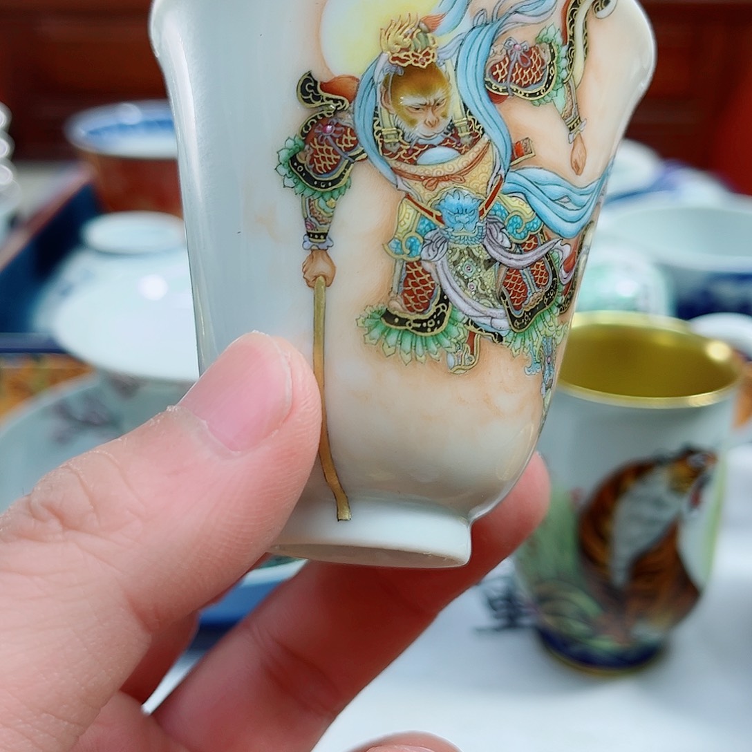 摆件千年瓷都景德镇 艺术关注谢佳豪