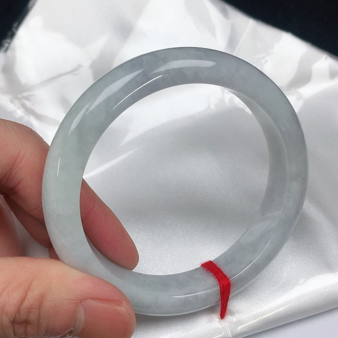 翡翠手镯未镶嵌圈56