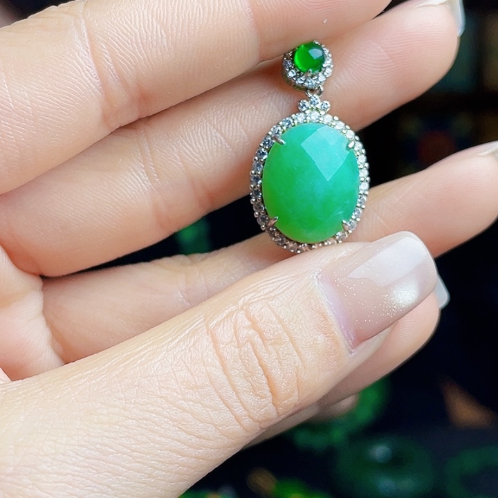 翡翠银S925镶嵌颈饰多样性