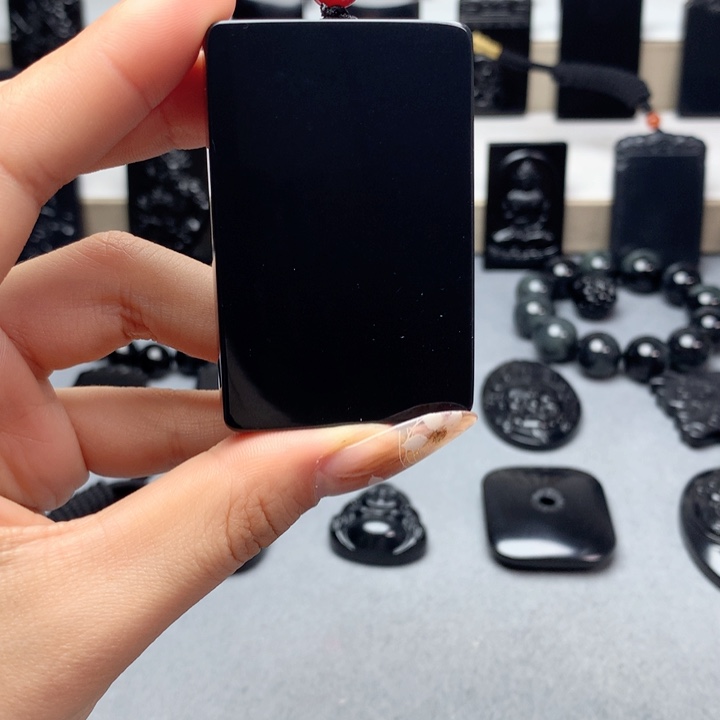 和田玉（墨玉）挂件未镶嵌v****吖