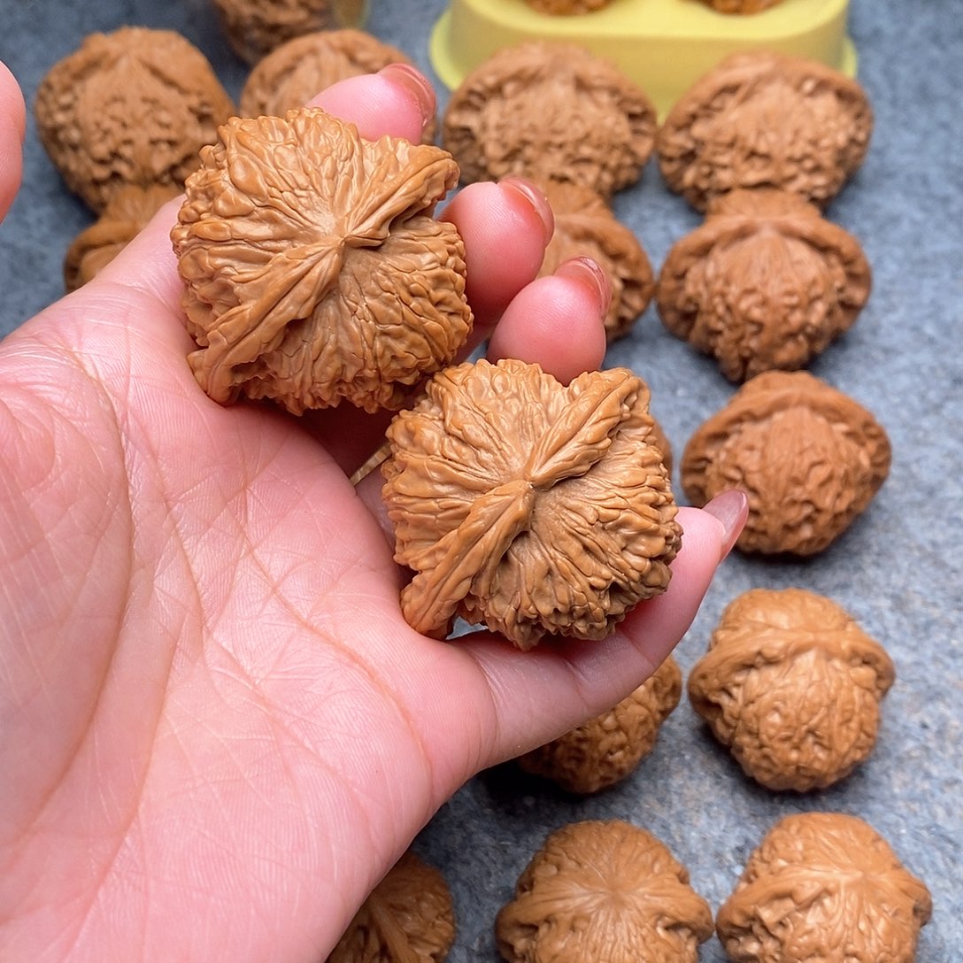 文玩核桃把件精品白狮子45+全品