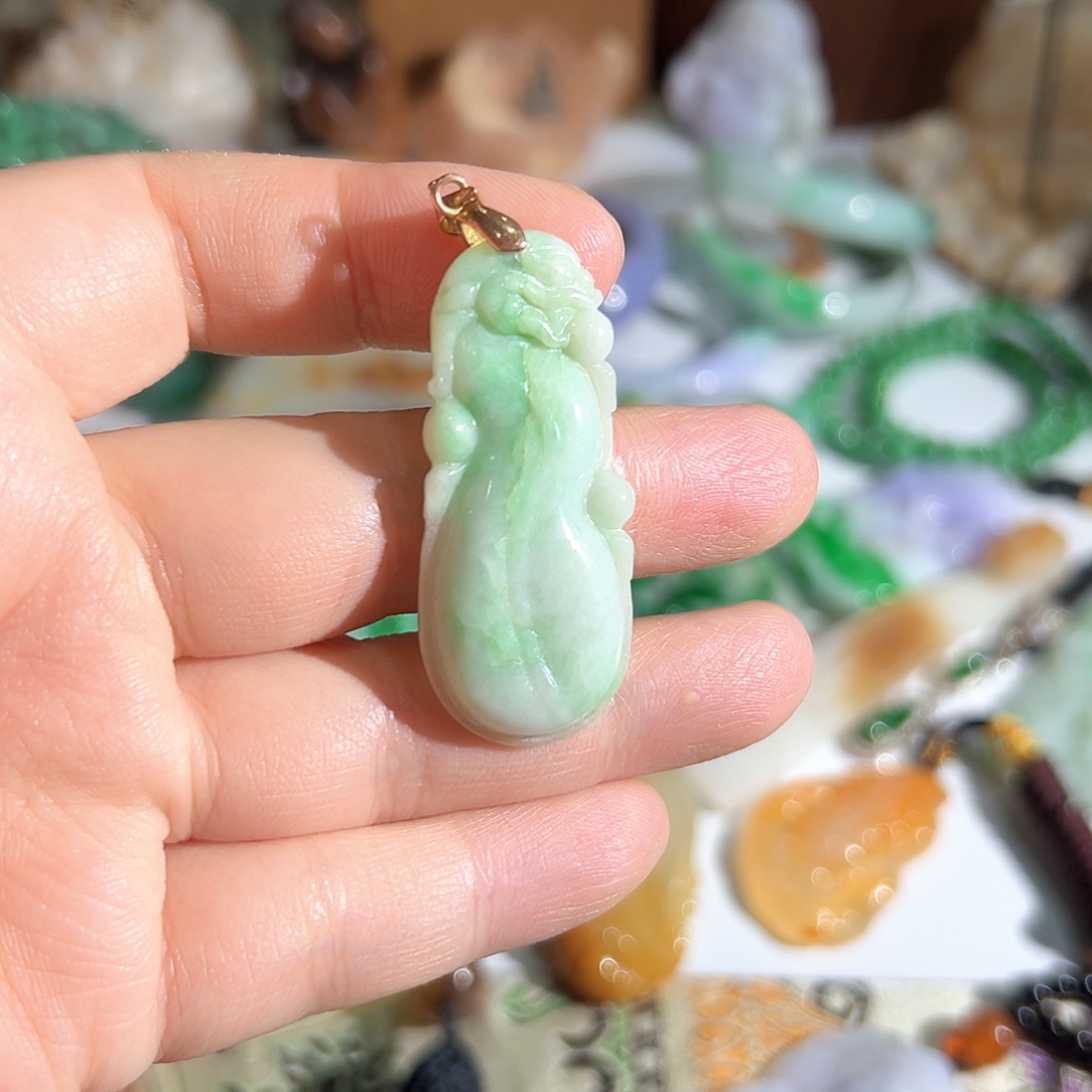 翡翠未镶嵌颈饰翡翠