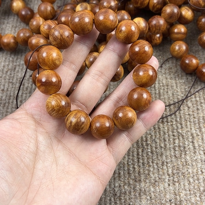 木太行崖柏1.8陈化。。。。。。。