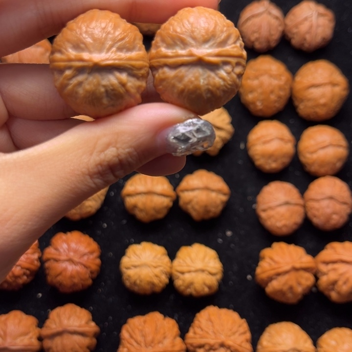 W***.文玩核桃吊坠核桃